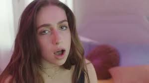 Tate McRae "tear myself apart" (Hayley Young, dir.)