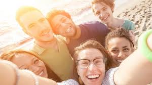 Día del amigo — saltar a navegación, búsqueda el día del amigo es un día propuesto para celebrar la amistad. Cuando Se Festeja El Dia Del Amigo 4 Fechas Que Se Disputan La Celebracion Bbc News Mundo