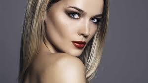 Although many people have natural ash blonde hair colors, it is also possible to dye your hair this beautiful shade. How To Get An Ash Blonde Hair Color L Oreal Paris