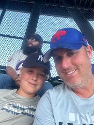 Planning to be in town about 4pm tomorrow for the game. What's the best  place to be to grab some food and drinks pre-game near the Field? No kids  with us this