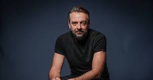Vlaanderen is de noordelijke deelstaat van belgië, waar nederlands de officiële taal is. Undercover Acteur Tom Waes Openhartig Over Scheiding Ik Heb Mij Daar Zo Schuldig Over Gevoeld Show Ad Nl