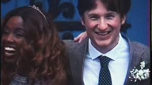 Aphex Twin pours water