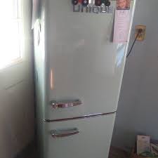 Retro bottom mount refrigerator transports you back to the 50s with its iconic retro design and chrome finished accents. Unique Classic Retro 22 Bottom Freezer Energy Star 7 Cu Ft Refrigerator Reviews Wayfair Retro Refrigerator Vintage Refrigerator Refrigerator