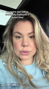 Kailyn Lowry Whats in My Bogg Bag