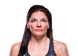 Randi Miller's Instagram, Twitter & Facebook