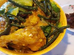 Chicken Kare Kare With Shrimp Paste Mama Sita S Kare Kare Mix Chicken Kare Kare Recipe Kare Kare Recipe Shrimp Paste