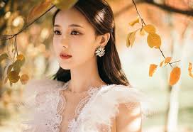 Lý Nhất Đồng từ "Bán yêu khuynh thành" đến "Li ca hành": Sự nghiệp mãi  không thăng hạng - Tạp chí Đẹp