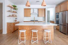 This mid century modern cabinet is coated with pastel blue, a retro shade that can produce a warm atmosphere in the kitchen. Bright And Clean Mid Century Modern Midcentury Kitchen Phoenix By Sollid Cabinetry Houzz