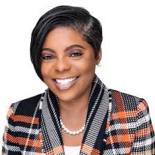 Quiana Freeman's Instagram, Twitter & Facebook