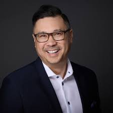 Kroger Promotes Holmes, Fike