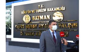 Talebin valilikçe iletilmesi üzerine bakanlığın da onayı ile kütüphane batman şehit şenay aybüke yalçın i̇l halk kütüphanesi olarak hizmet vermeye başladı. Sehit Ogretmenlerin Sembolu Oldu