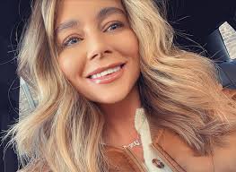 Sarah McKibbin (Kirkpatrick) (@thatbarbersarah) • Instagram photos and  videos