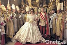 Sisi Ohne Romy Ein Mythos Kehrt Zuruck Auf Den Bildschirm In 2020 Britisches Kostum Lady Grace Prinzessinnen