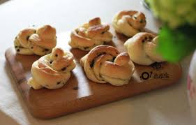 pin on novelty yeasted breads savoury