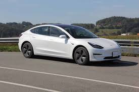 Die ersten deutschen kundenfahrzeuge sollen im märz 2019 ausgeliefert werden. Tesla Model 3 Handlicher Ohne Abstriche E Move