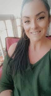 Lynnette Marks's Instagram, Twitter & Facebook