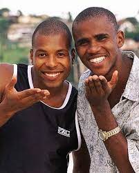 Eu não existo longe de você e a solidão é o meu pior castigo. Mais Brasil So Love So Love Claudinho Buchecha Estamos No Instagram Https Tinyurl Com Instadomais Musicabrasileira Funk Claudinhoebuchecha Facebook