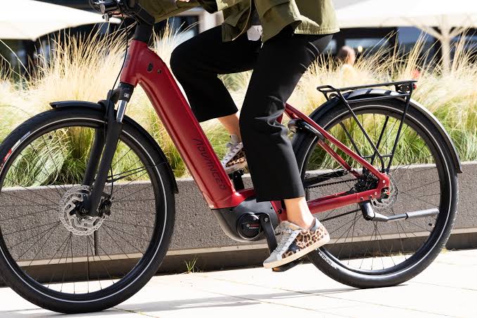 Operazione Calypso, all’asta in Francia oltre 10 mila biciclette elettriche sequestrate