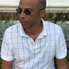 Vernon Thornley updated his profile picture.