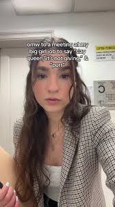 Britney Keller's Instagram, Twitter & Facebook