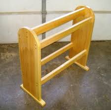 Free Quilt Rack Plans How To Build Blanket Racks Quilt Rack Blanket Rack Diy Blanket Rack