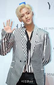 Profile of btob's lee minhyuk: Btob S Minhyuk Confirms Army Discharge Date Kissasian