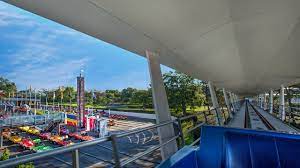 Find classics and new disney restaurants for the best dining experiences. It S A Bright Day At Tomorrowland Transit Authority Peoplemover Disney Parks Blog