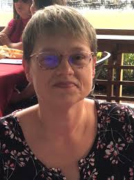 Miss Waznak (@misswaznak)