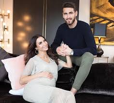 Hayvan hakları örgütü peta'yı destekliyor. Footballers Wags Kids Samuel And Sila Sahin Radlinger Are Expecting