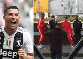 Looked around but didn't see anything about that. El Estilo De Vida De La Sensual Esposa De Eduardo Vargas As Mexico