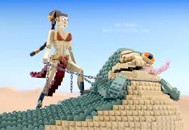 Jabba el hutt (en inglés, jabba the hutt) es un personaje ficticio de la serie la guerra de las galaxias.apareció por primera vez en la película star wars: Princess Leia Amusingly Chokes Out Jabba The Hutt In Star Wars Lego Build Geektyrant