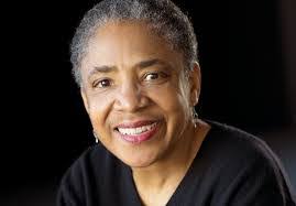 Barbara Earl's Instagram, Twitter & Facebook