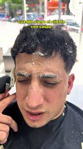 EL QUE DIGA QUE NO LE TOCÓ UNO ASÍ MIENTE 🤣#fypシ゚ #humor #barberia