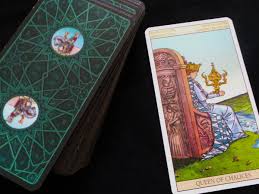 I'm a professional tarot reader with 20 years of experience. The One Card Tarot Spread How To Get The Most From A Single Card Exemplore