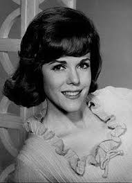 What can I say about Eileen Fulton. The original soap star who paved the  road for the likes of a Susan Lucci or Andrea Evans. Since Eileen started 