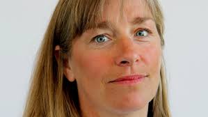 Chefläkarna vid länets tre sjukhus ska nu titta på ärendet