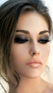 20 Ridiculously Sexy Eye Makeup Looks