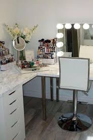 Pin By Tom Home Design On Makeup Vanity Ideas Vanity Design Makeup Table Vanity Corner Makeup Vanity