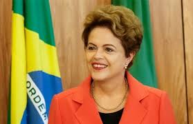 Dilma rousseff participou de uma live com o deputado petista paulo teixeira, aquele que fica na ccj da câmara chamado o presidente jair. Cskhiffddlp3mm