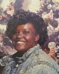 Sandra Lampton's Instagram, Twitter & Facebook