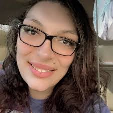 Crystal Muir's Instagram, Twitter & Facebook