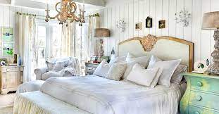Tinteggiare le pareti in bianco o rosa. Camera Da Letto Shabby Chic 15 Idee Romantiche Ispiratevi