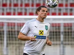 „das werden irgendwelche medialen spielchen sein. Bundesliga News Sabitzer Mit Kapitansrolle In Neue Saison