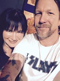 Right so i saw somebody who clearly has exciting life ask if you knew where  he was from a picture so I thought I would hop