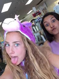 Ellie Cotter (@elliecotterrr)