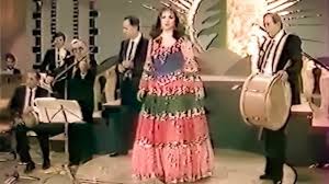 المطربة اللبنانية سميرة توفيق مع أغنية ياعين موليتين Flapper Dress People Youtube