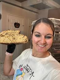 smallbusinesssunday Hi @everyone, It's Gia! HAPPY THANKSGIVING 🦃 Have you  been invited to a Thanksgiving dinner? Bring a hostess gift! My 4 pack  includes 1 bag each of vanilla, orange, maple and