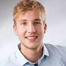 Most recently in the del2 with ev landshut. Lukas Muhlbauer Assistent In Der Geschaftsfuhrung Plant For The Planet Xing