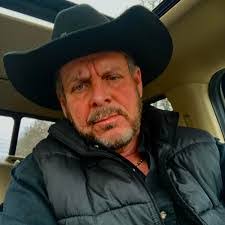 Alan Wheelock's Instagram, Twitter & Facebook