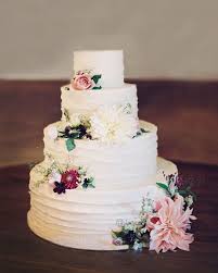 While a traditional wedding cake is still a popular dessert option, what about other wedding desserts? 170 Floral Wedding Cakes Ideas Wedding Cakes Floral Wedding Cakes Wedding Cakes With Flowers